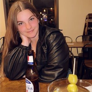 Meet your Posher, Haley